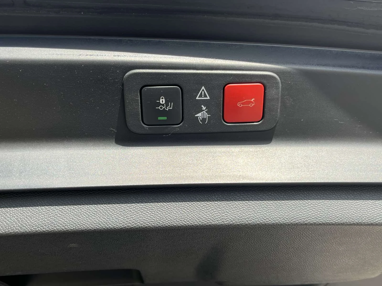 Peugeot 5008 GT Line, снимка 10 - Автомобили и джипове - 55878957
