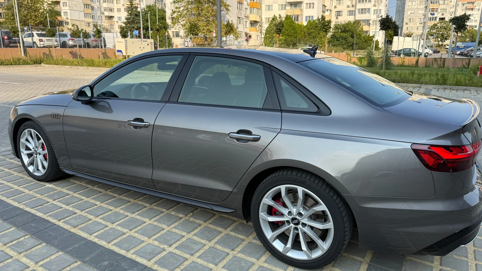 Audi A4 45 TDI Quattro , снимка 6 - Автомобили и джипове - 56047333