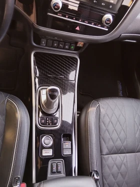 Mitsubishi Outlander PHEV , снимка 10