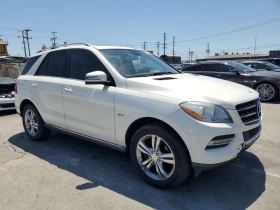 Mercedes-Benz ML 350 4MATIC* Подгрев* Keyless* Камерa* пано, снимка 3