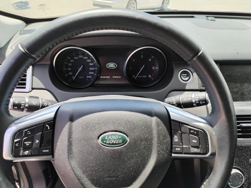 Land Rover Discovery Sport, снимка 10 - Автомобили и джипове - 46407729