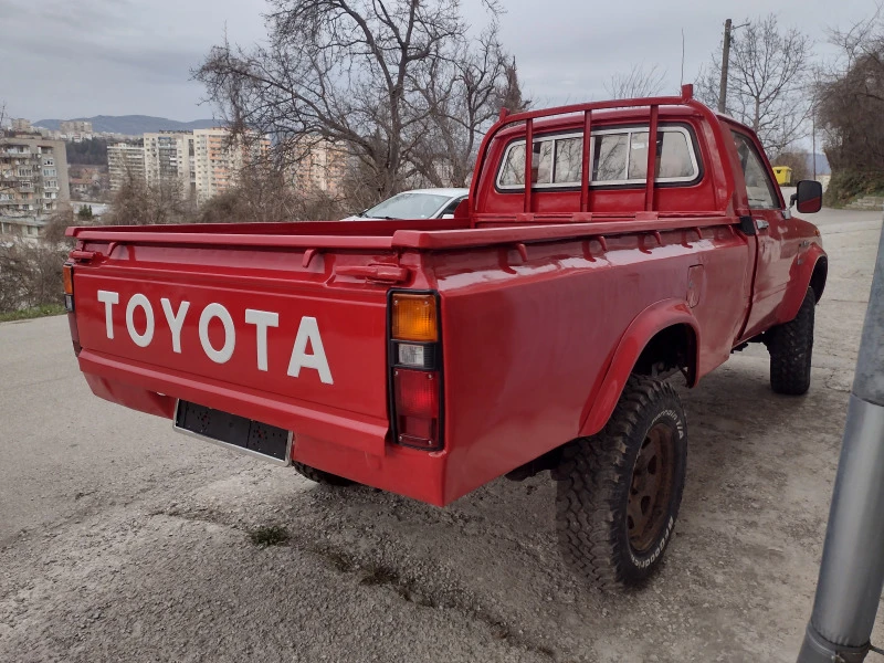 Toyota Hilux 4 x4, снимка 14 - Автомобили и джипове - 46941434