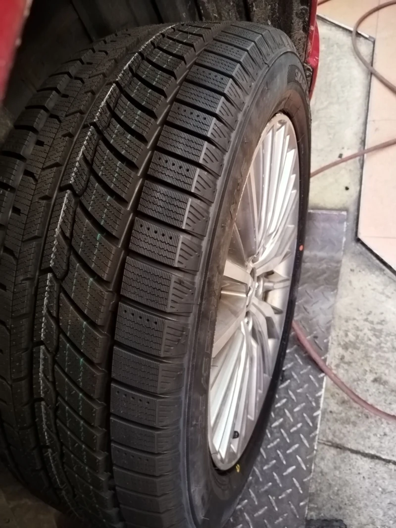 Mitsubishi Outlander PHEV , снимка 17 - Автомобили и джипове - 47752119