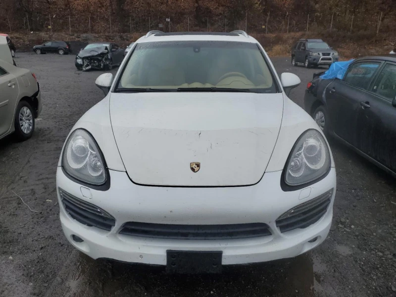 Porsche Cayenne S* ПАНО* ПОДГРЕВИ* BOSE* LANE&PARK ASSIST* BIXENON, снимка 2 - Автомобили и джипове - 48310039