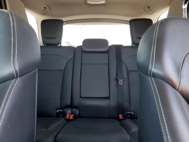 Mercedes-Benz ML 350 4MATIC* Подгрев* Keyless* Камерa* пано, снимка 10 - Автомобили и джипове - 48313412