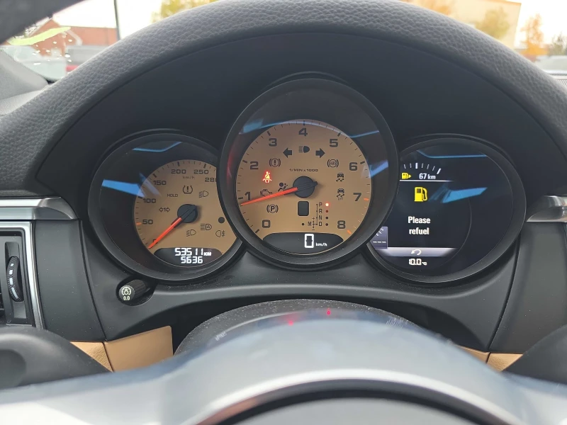 Porsche Macan * * CARFAX * * АВТО КРЕДИТ * * , снимка 8 - Автомобили и джипове - 52375945