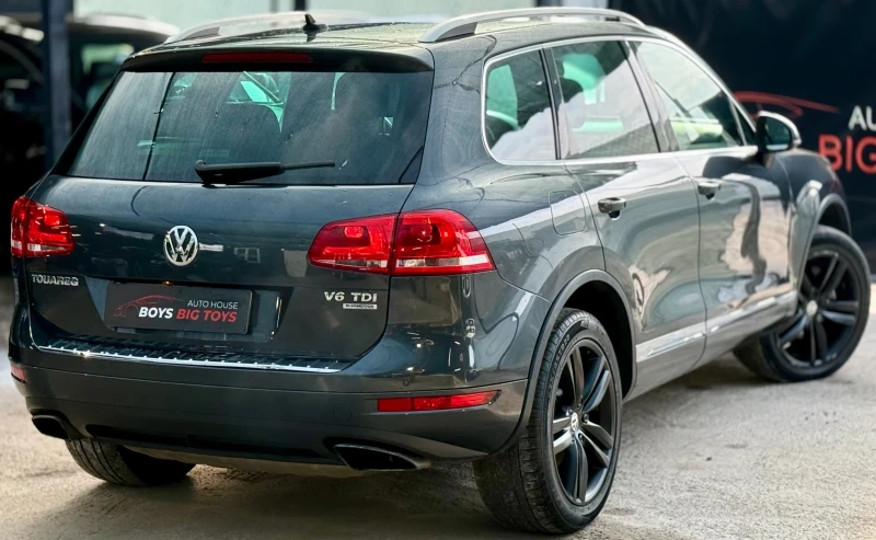 VW Touareg 3.0TDI* FullLed* BlueMotion* Подгрев* Reacro* Navi, снимка 9 - Автомобили и джипове - 52812560