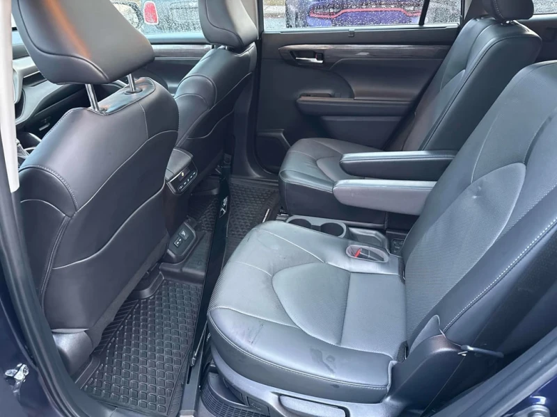 Toyota Highlander * Hybrid Limited * CARFAX * ЦЕНА ДО БЪЛГАРИЯ, снимка 11 - Автомобили и джипове - 53095699