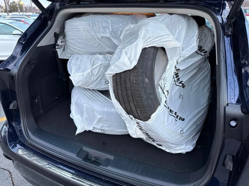 Toyota Highlander * Hybrid Limited * CARFAX * ЦЕНА ДО БЪЛГАРИЯ, снимка 10 - Автомобили и джипове - 53095699