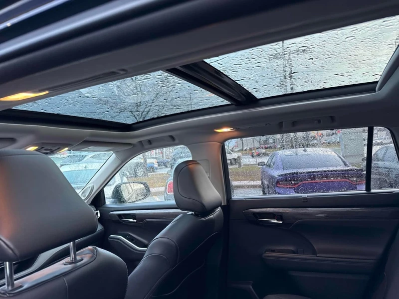 Toyota Highlander * Hybrid Limited * CARFAX * ЦЕНА ДО БЪЛГАРИЯ, снимка 13 - Автомобили и джипове - 53095699