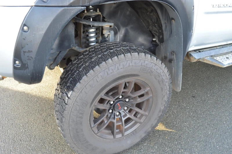 Toyota Tacoma * DoubleCab 141" V6 Auto 4WD * CARFAX * , снимка 7 - Автомобили и джипове - 53358452