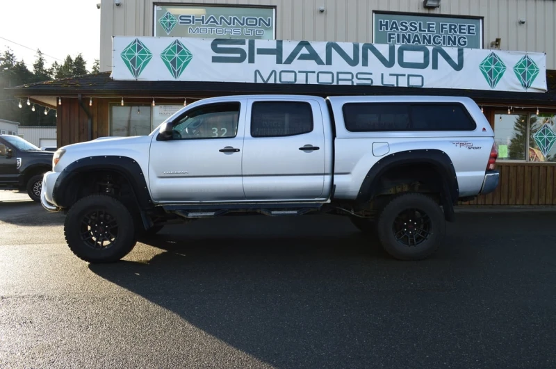 Toyota Tacoma * DoubleCab 141" V6 Auto 4WD * CARFAX * , снимка 2 - Автомобили и джипове - 53358452