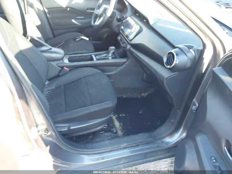 Nissan Frontier Kicks Sv Xtronic Cvt, снимка 5 - Автомобили и джипове - 53477550