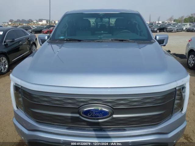 Ford F150 LIGHTNING LARIANT CARFAX АВТО КРЕДИТ - изображение 4