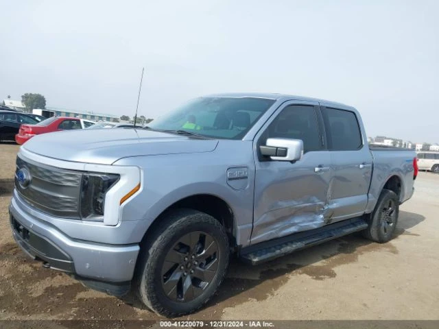 Ford F150 LIGHTNING LARIANT CARFAX АВТО КРЕДИТ - изображение 2