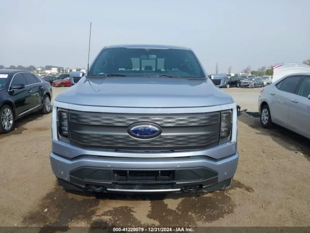 Ford F150 LIGHTNING LARIANT CARFAX АВТО КРЕДИТ - изображение 6