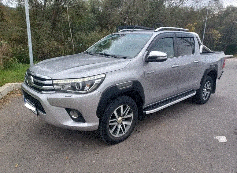 Toyota Hilux 2.4  - изображение 2