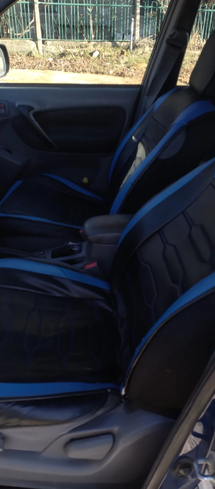 Toyota Rav4 D4D, снимка 7 - Автомобили и джипове - 53221669