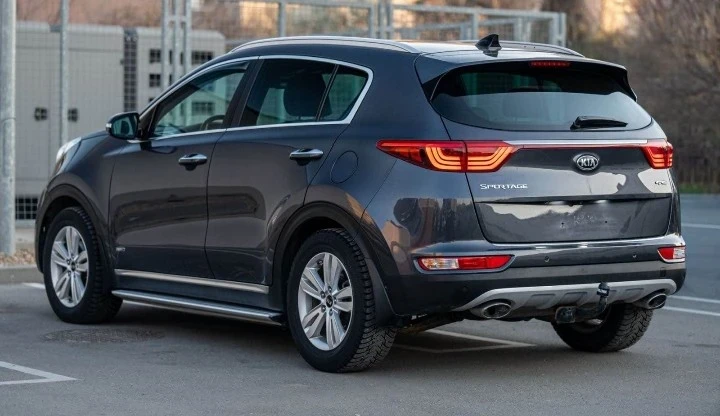 Kia Sportage 2.0CRDI 136HP GT LINE, снимка 2 - Автомобили и джипове - 54715156