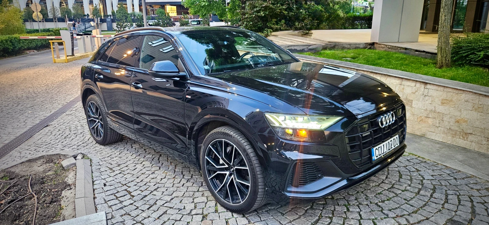 Audi Q8 55TFSI Prestige въздух B&O вакум headup пано 360, снимка 1