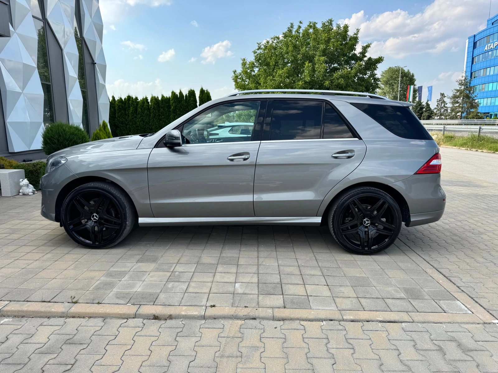 Mercedes-Benz ML 350 AMG-PREMIUM-DISTRONIC-LANE-BLIND-SPOT-ЕЛ.БАГАЖНИК - изображение 8