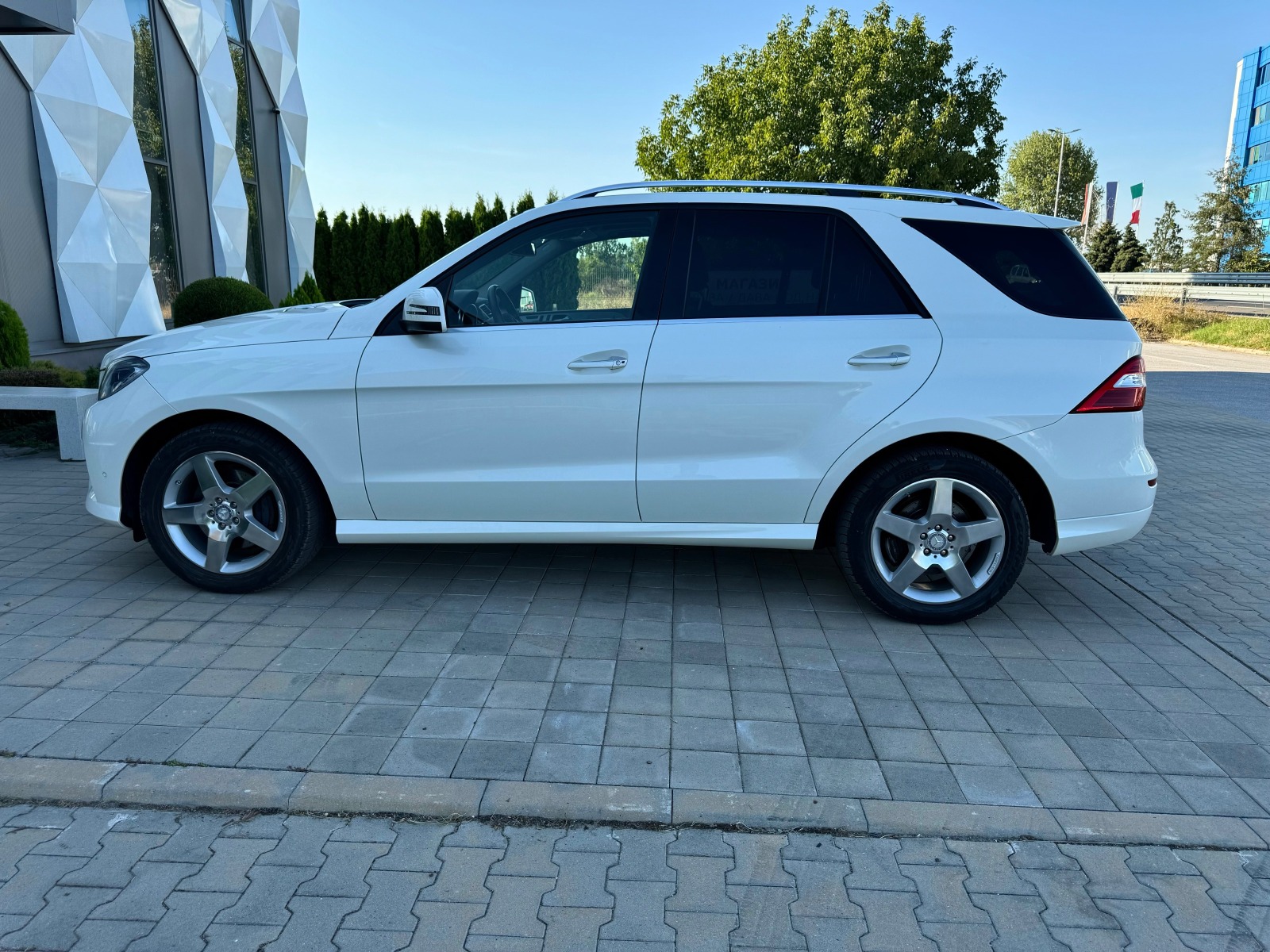 Mercedes-Benz ML 350 AMG-PREMIUM-DISTRONIC-LANE-BLIND-SPOT-ЕЛ.БАГАЖНИК - изображение 8