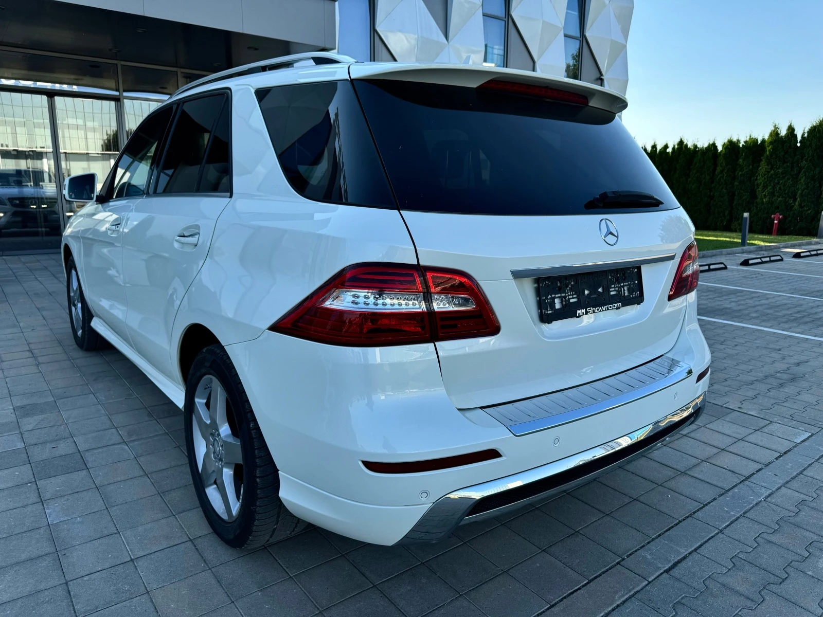 Mercedes-Benz ML 350 AMG-PREMIUM-DISTRONIC-LANE-BLIND-SPOT-ЕЛ.БАГАЖНИК - изображение 7