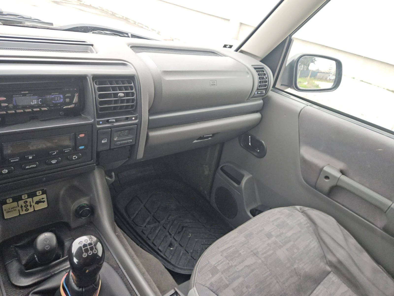 Land Rover Discovery Discovery Td 2.5 - изображение 10