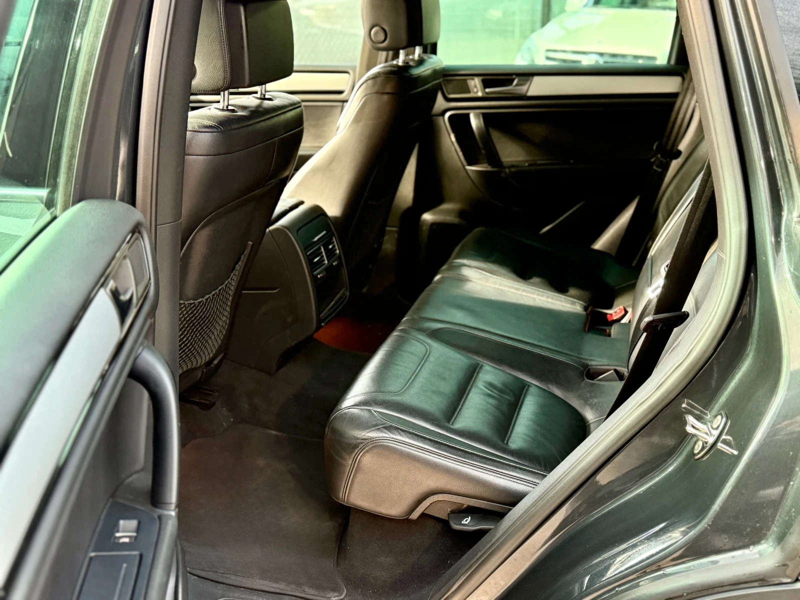 VW Touareg 3.0TDI* FullLed* BlueMotion* �������* Reacro* Navi | Mobile.bg � ����������� 14