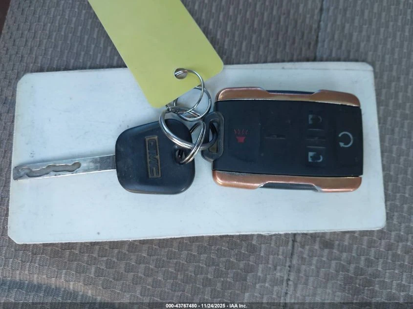 Gmc Sierra 5.3L V-8 DI, VVT, 355HP 4X4 Drive - изображение 3