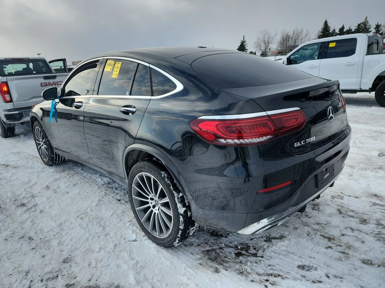 Mercedes-Benz GLC 300 COUPE TURBO 2.0L 4MATIC - изображение 3