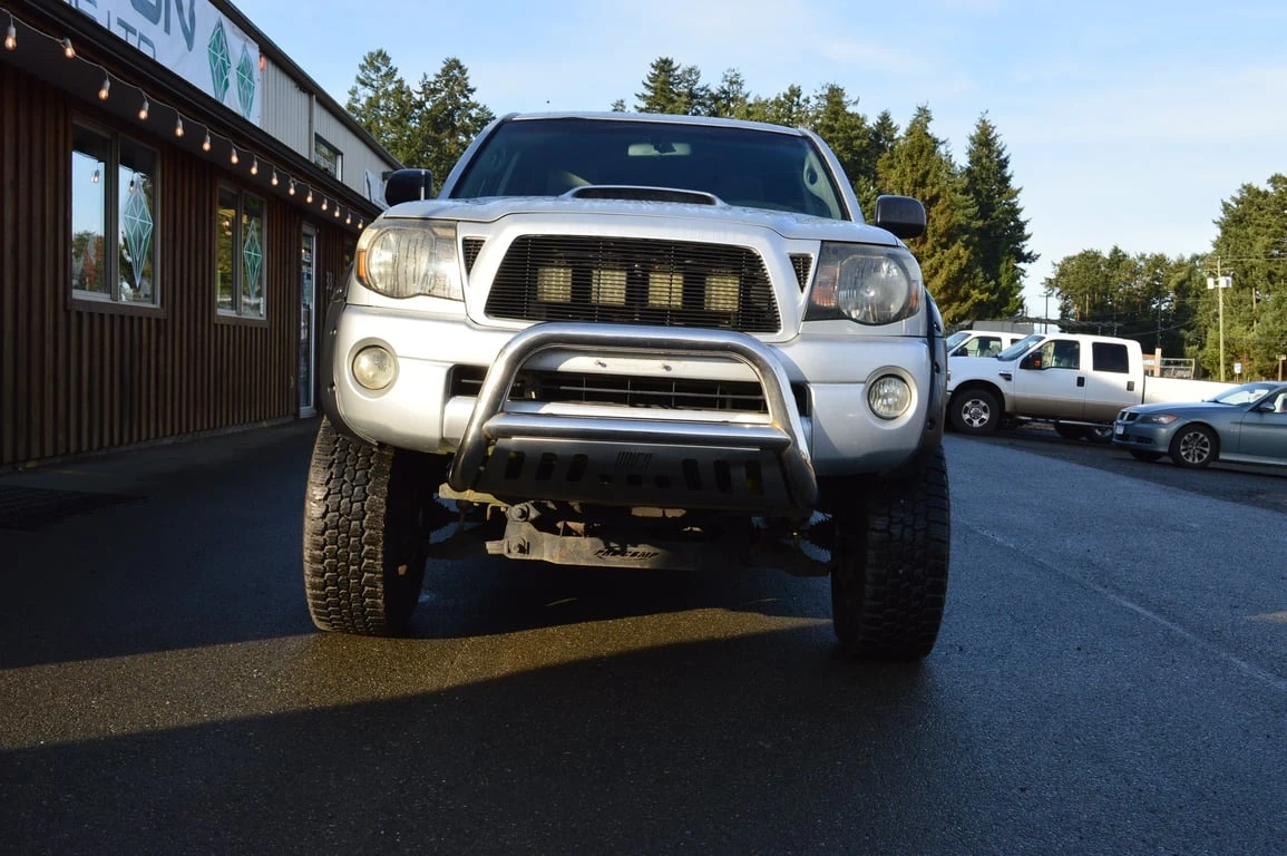 Toyota Tacoma * DoubleCab 141" V6 Auto 4WD * CARFAX *  - изображение 6