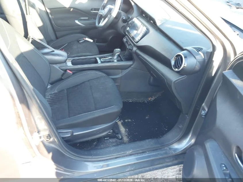 Nissan Frontier Kicks Sv Xtronic Cvt - изображение 5