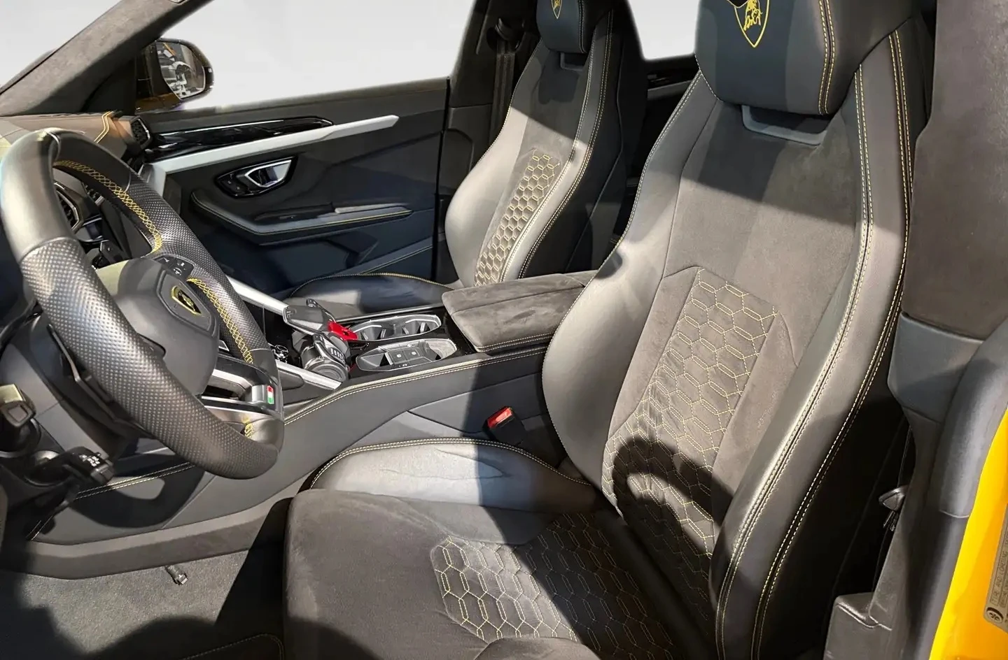 Lamborghini Urus 4.0 V8 4WD  - изображение 8