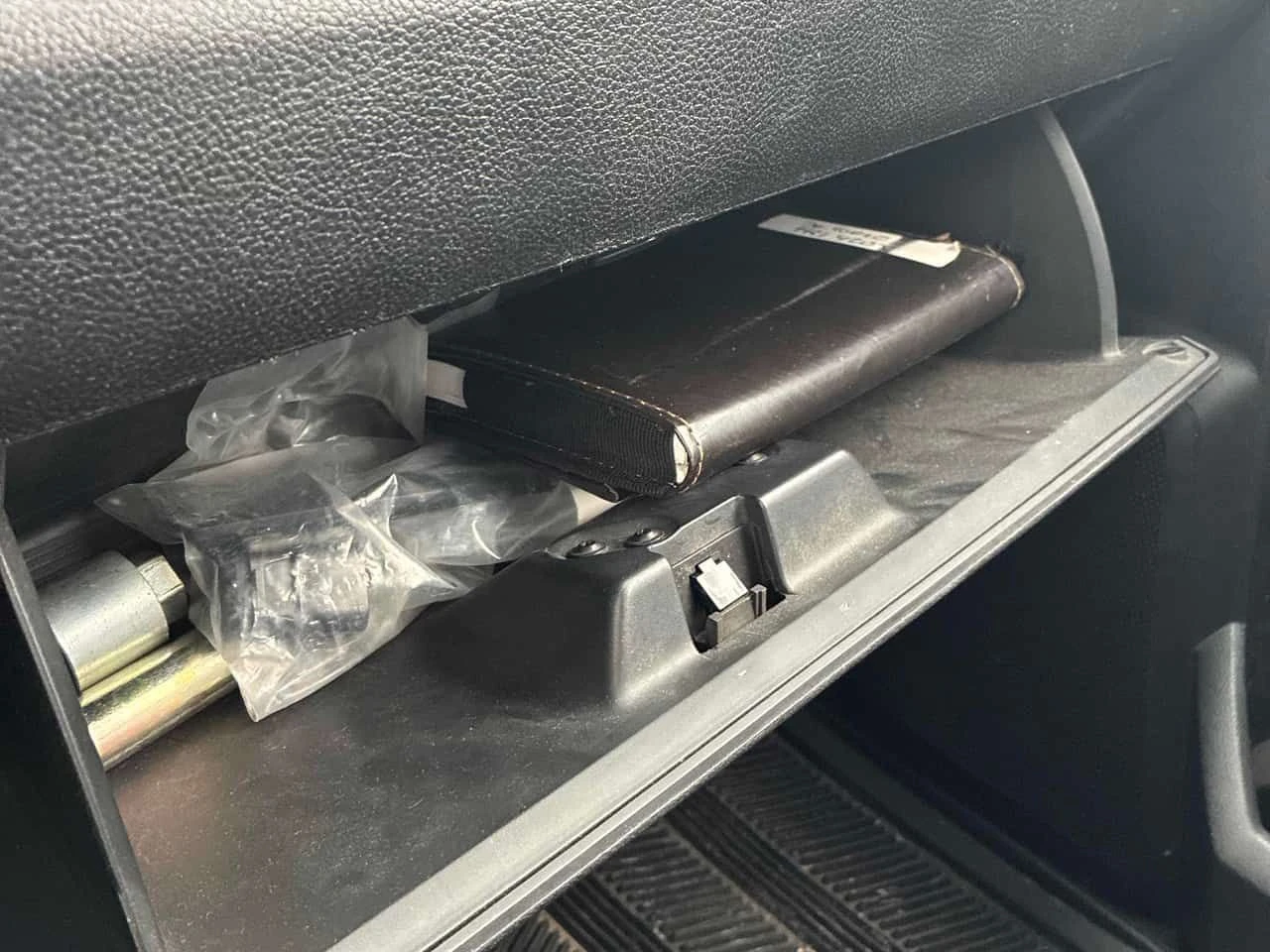 Dodge RAM 1500 BIG HORN AWD 5.7 * ПРЕДСТАВИТЕЛСТВО НА HONDA* , снимка 12 - Автомобили и джипове - 54193563