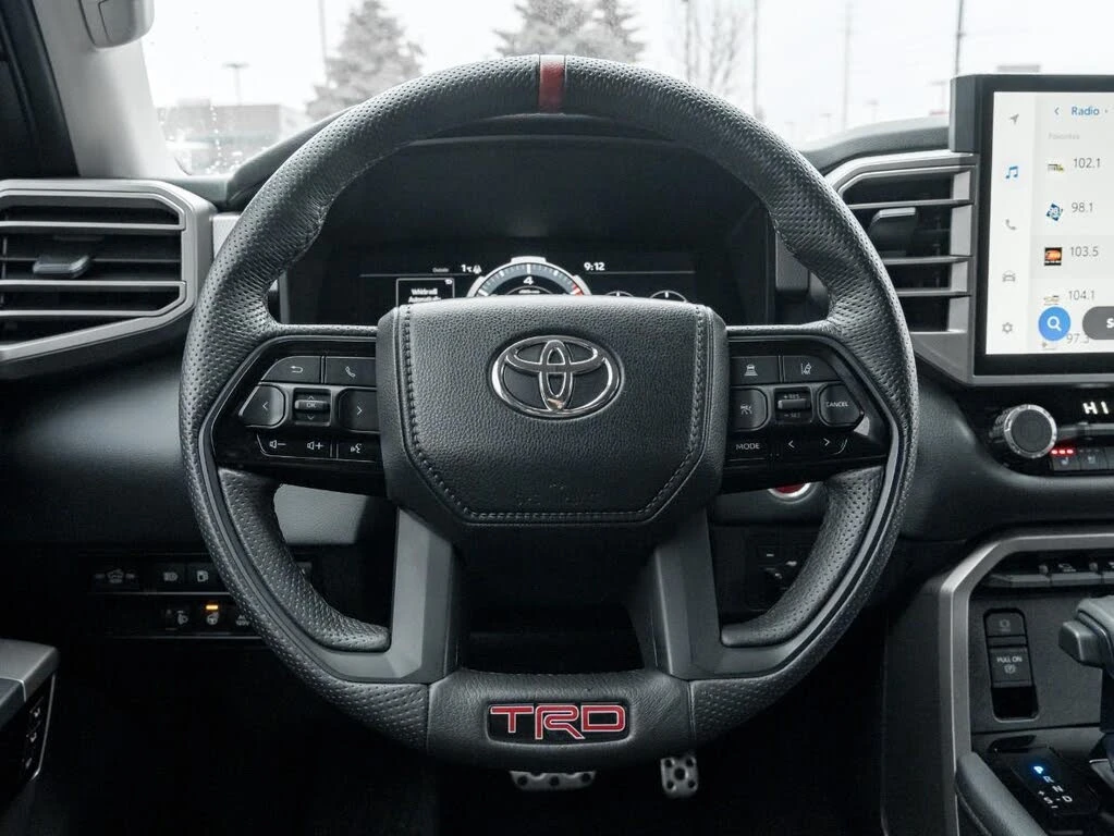 Toyota Tundra Limited  Hybrid, снимка 12 - Автомобили и джипове - 54232124