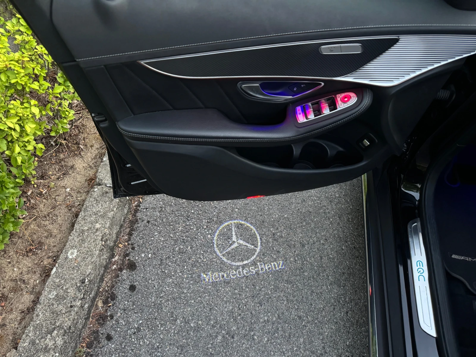 Mercedes-Benz EQC 400, снимка 13 - Автомобили и джипове - 55451415