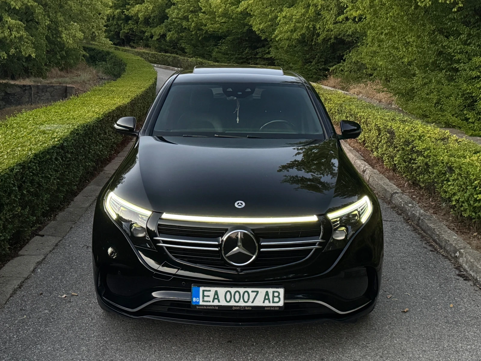 Mercedes-Benz EQC 400, снимка 5 - Автомобили и джипове - 55451415