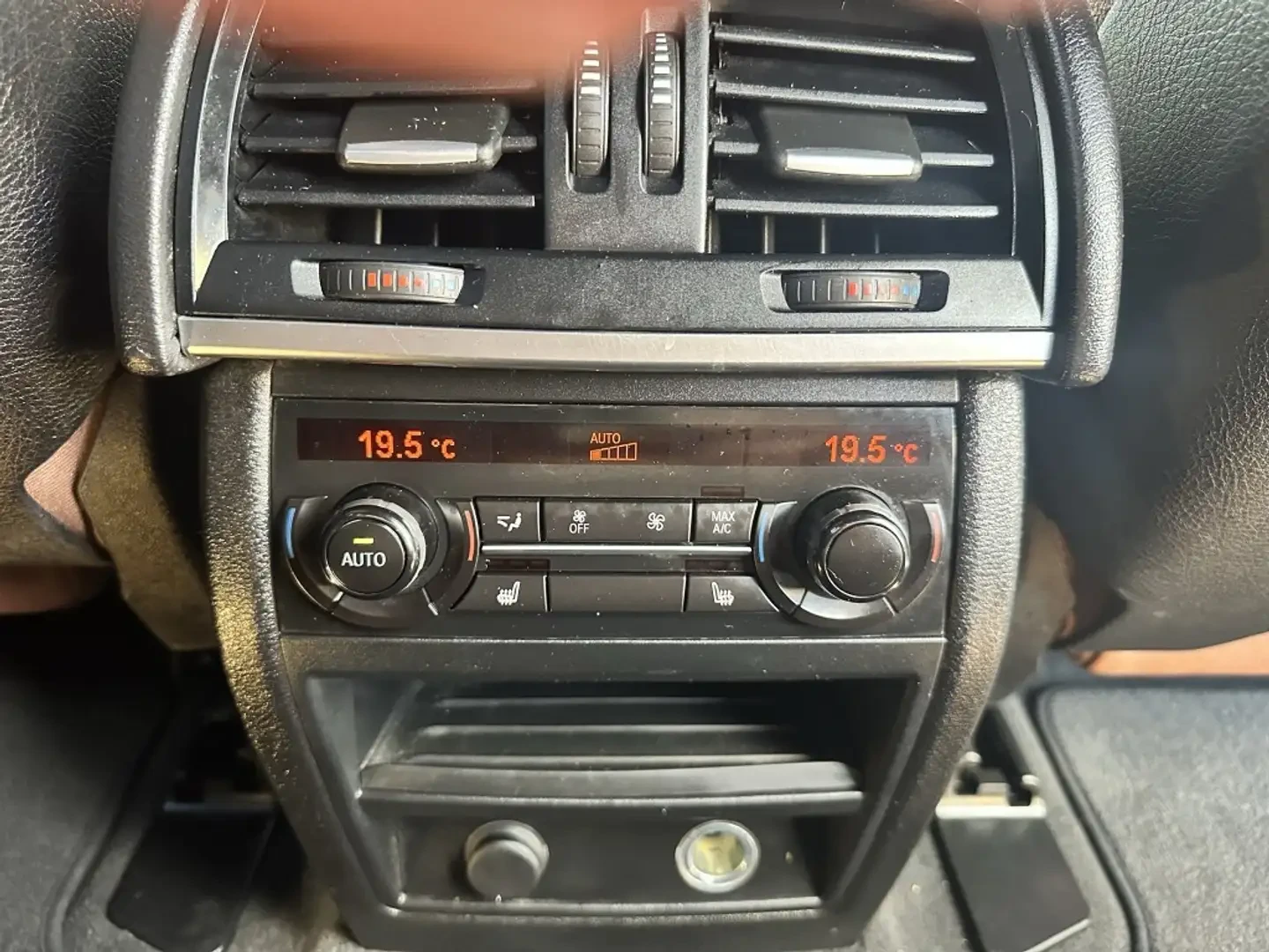 BMW X5 M* SPORT* HARMON* KARDON* ДИГИТАЛНО* ТАБЛО* ПАНОРА, снимка 16 - Автомобили и джипове - 55628228