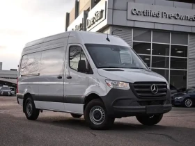Mercedes-Benz Sprinter Cargo Van 2500 Standard Roof Diesel, снимка 13