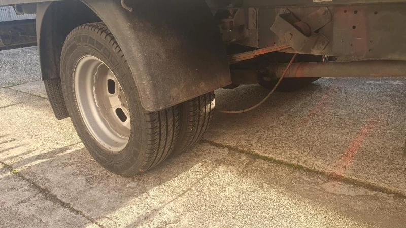 Iveco Daily * С ПОВРЕДА - 35C15 БОРДОВИ ДВ. ГУМА 3.0 ТД ЕВРО 5, снимка 13 - Бусове и автобуси - 52462202