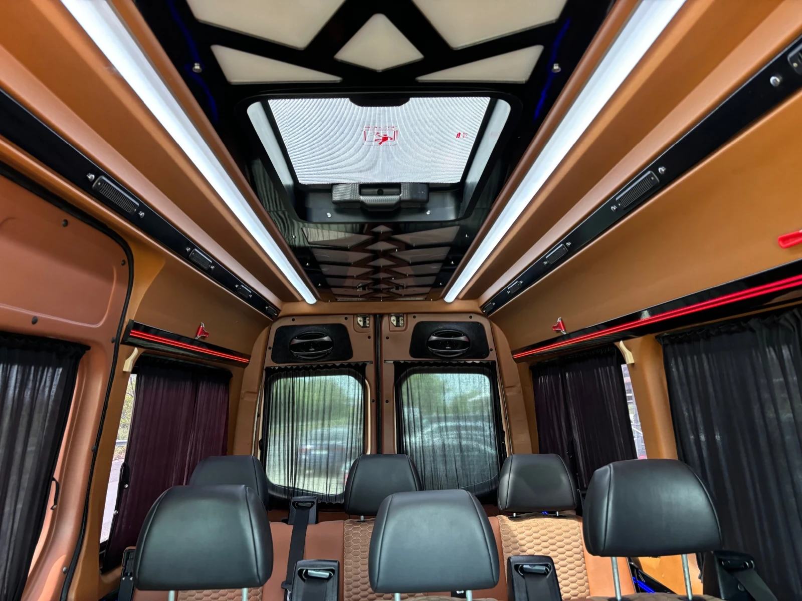 Mercedes-Benz Sprinter 319 VIP LOUNGE | Mobile.bg   15