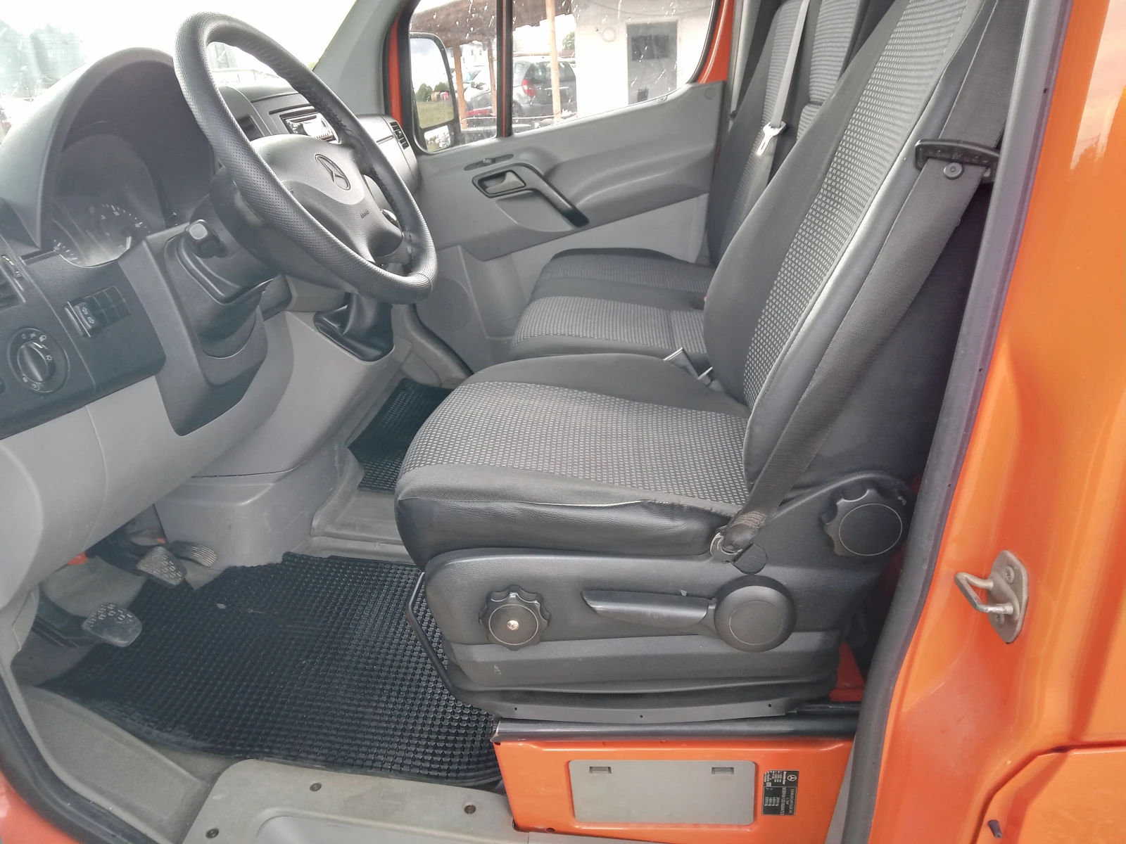 Mercedes-Benz Sprinter 315 Тристранен самосвал  - изображение 10