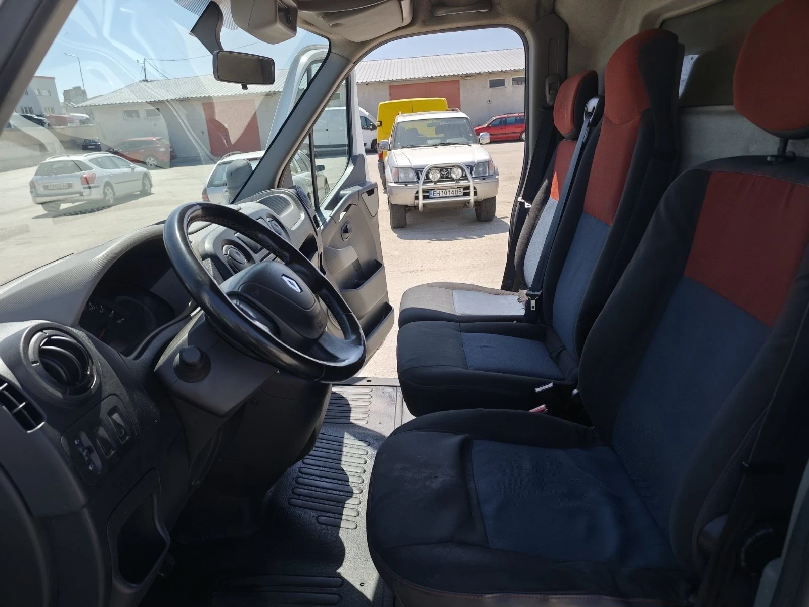 Renault Master, снимка 8 - Бусове и автобуси - 54340163
