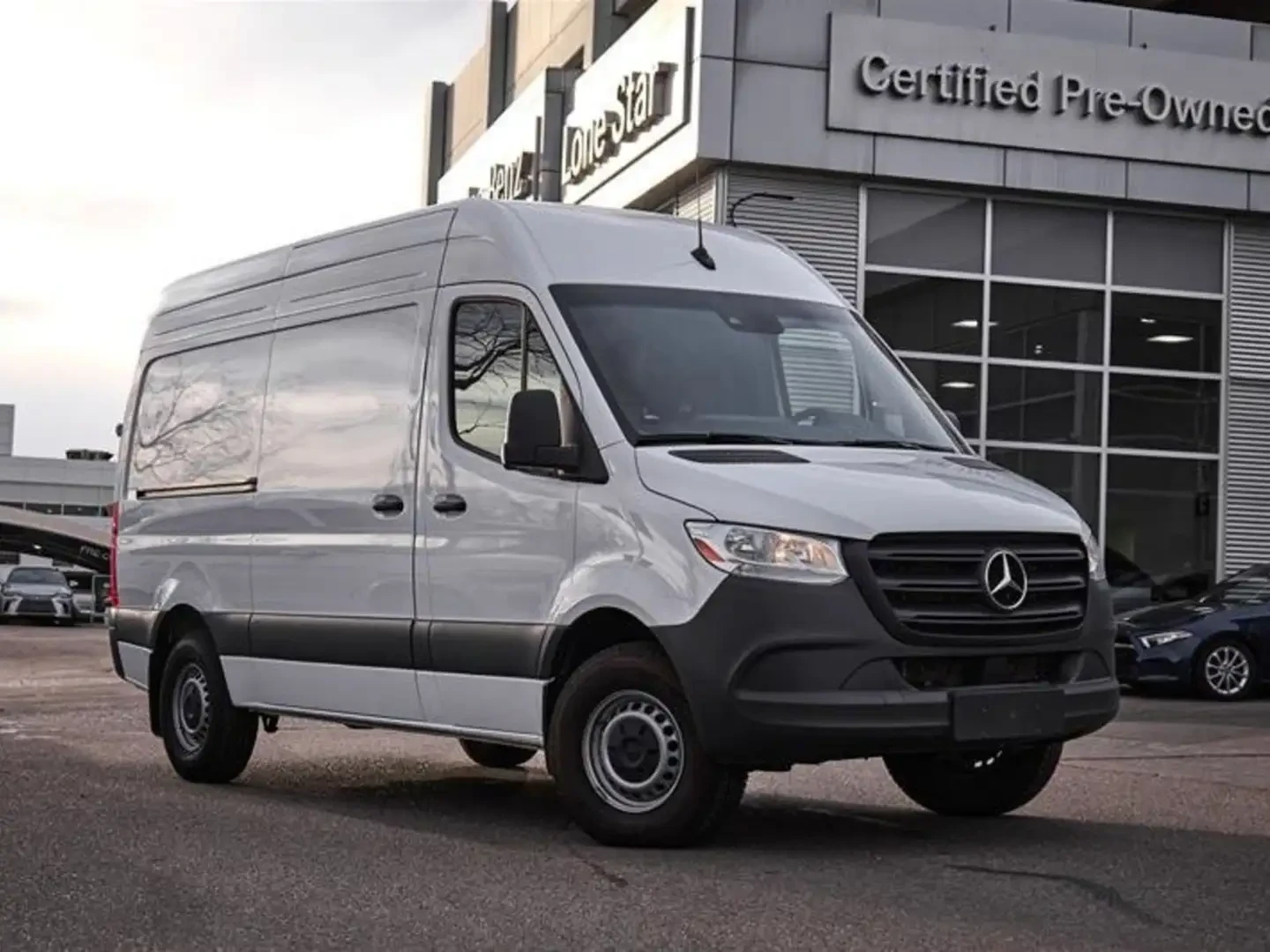 Mercedes-Benz Sprinter Cargo Van 2500 Standard Roof Diesel
