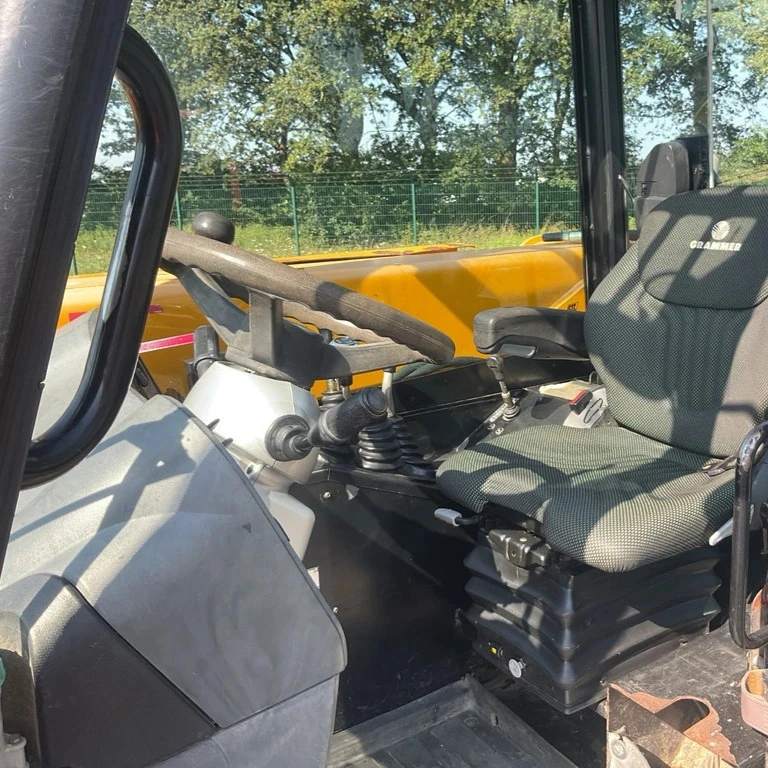 Телескопичен товарач JCB 526-56 Agri - изображение 6