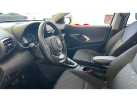 Toyota Yaris 1.5 HEV (ниво Chic), снимка 12