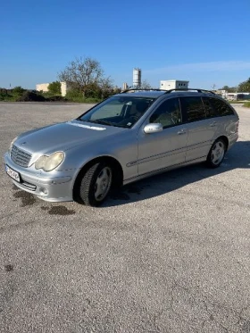 Mercedes-Benz 220, снимка 1