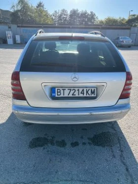 Mercedes-Benz 220, снимка 4