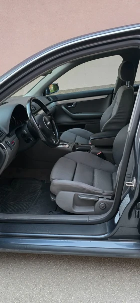 Audi A4 2.0i Автомат, снимка 10